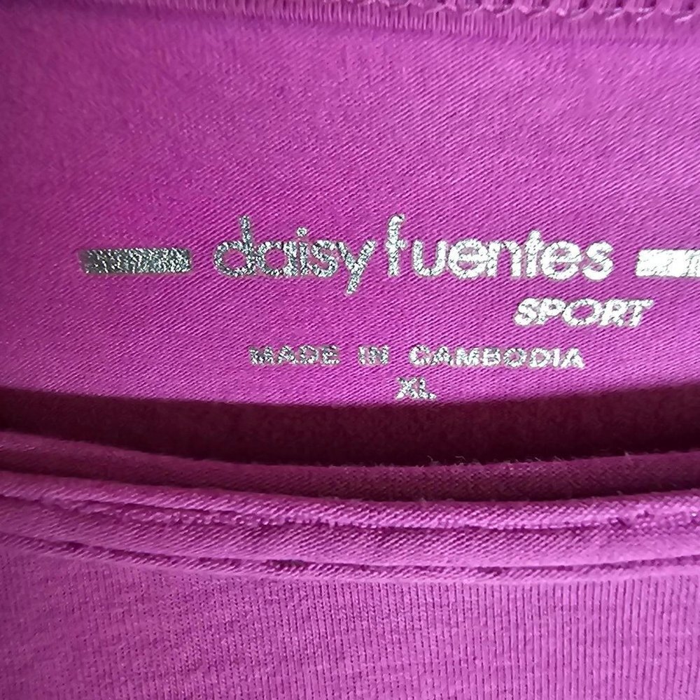 Fuschia Short Sleeve Graphic Tee - Picture 4 of 6